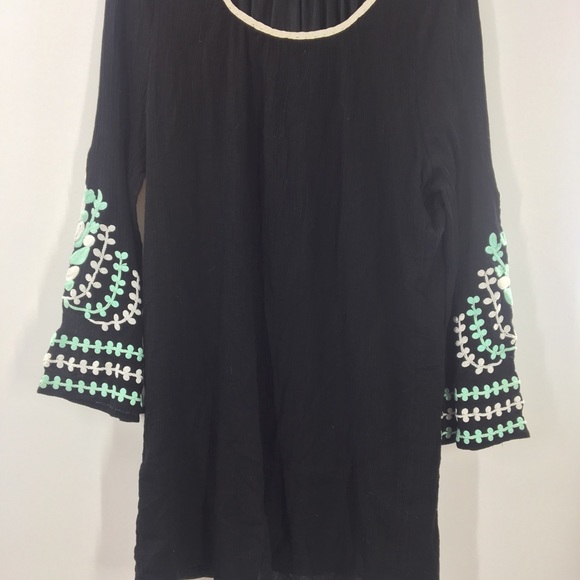 Umgee Dresses & Skirts - Umgee embroidered tunic dress